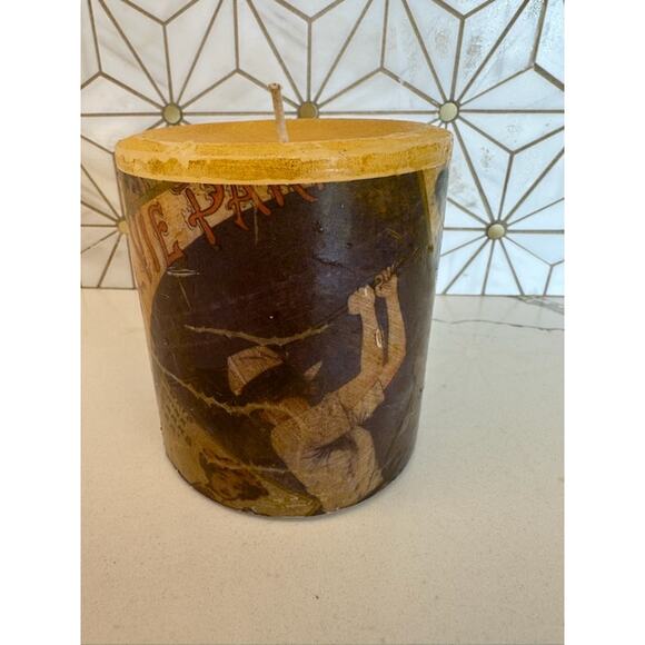 La‎ Vie Paris Female Golfer Candle | 4x4 | Austin Sculpture | 1997 - Picture 3 of 5